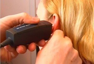 kijken in het oor met video otoscopie